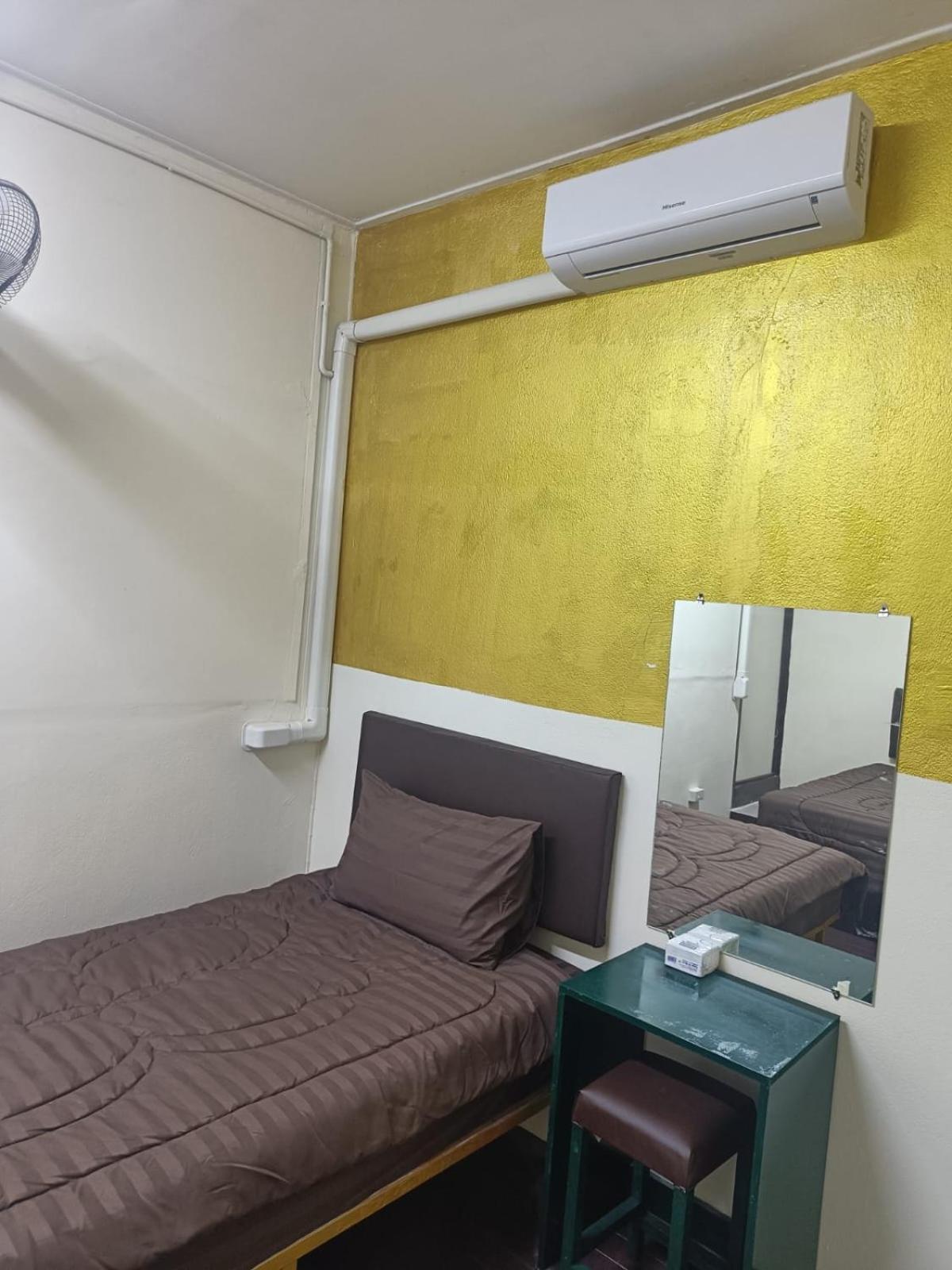 The House Hostel กรุงเทพมหานคร ภายนอก รูปภาพ