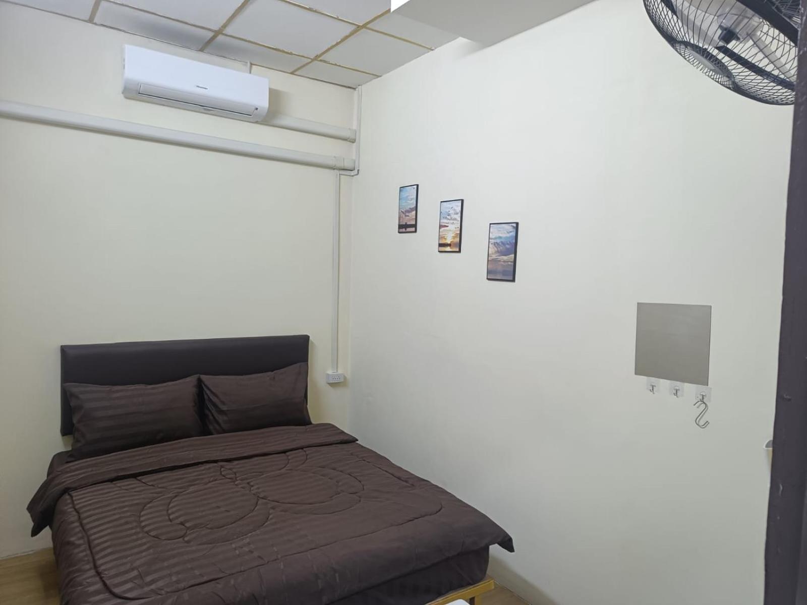 The House Hostel กรุงเทพมหานคร ภายนอก รูปภาพ