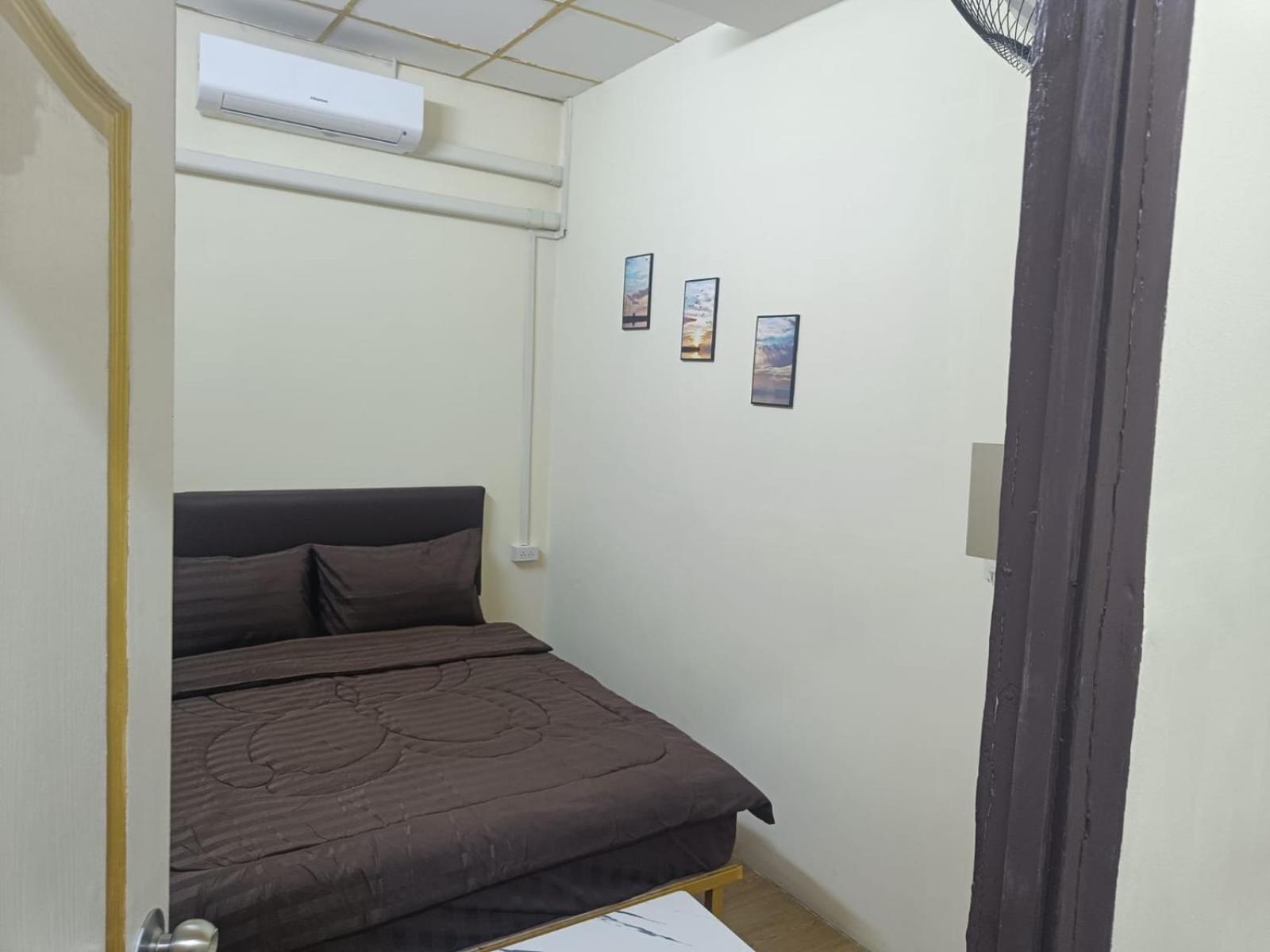 The House Hostel กรุงเทพมหานคร ภายนอก รูปภาพ