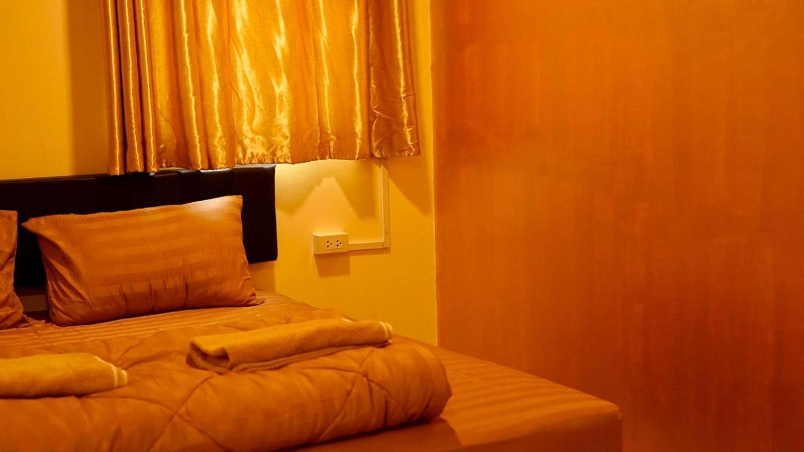 The House Hostel กรุงเทพมหานคร ภายนอก รูปภาพ